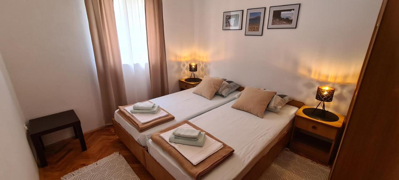 Apartments Pampas Island Pag Паг Екстер'єр фото