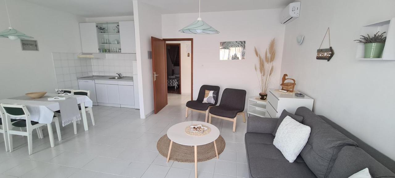 Apartments Pampas Island Pag Паг Екстер'єр фото